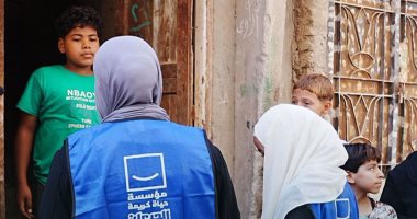 تنفيذًا لتوجيهات رئيس الجمهورية.."حياة كريمة" ووزارة التضامن تقدمان الدعم لأهالى ضحايا كفر السنابسة "حياة كريمة" ووزارة التضام تدعم أهالى ضحايا قرية كفر السنابسة