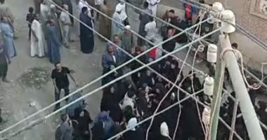 جنازة مهيبة لأحد ضحايا الطريق الإقليمى بمسقط رأسه بقرية منيل دويب بالمنوفية