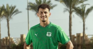 مفاجآت الميركاتو الصيفي.. عودة العلاقات بين الأهلي والمصري رسميا فى صفقة عمر الساعي.. محمد شريف يعود إلى القلعة الحمراء بعد اقترابه من البيت الأبيض.. ووسام أبو علي ودغموم يشاغلان الجماهير عبر السوشيال ميديا عمر الساعي
