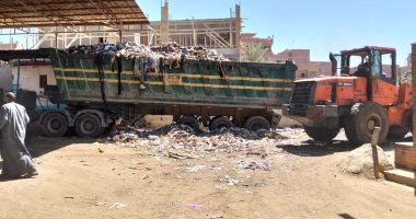 استجابة لما نشره "اليوم السابع".. رفع تراكمات القمامة من محيط مقابر الحوامدية بدء رفع تراكمات القمامة من محيط مقابر الحوامدية