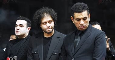 بدء عزاء المطرب الشعبى أحمد عامر بمسجد الحامدية الشاذلية.. صور عزاء أحمد عامر