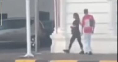 كانوا بيسعوا للشهرة والترند.. تفاصيل القبض على الشاب المعتدى على فتاة بـ"الشلوت" بالإسكندرية.. فيديو صورة من الفيديو