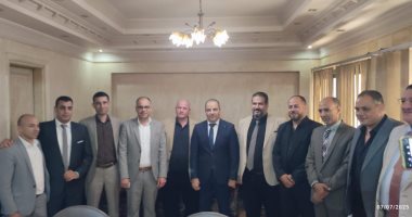 نيوز برو : 
                                            رئيس كهرباء مصر الوسطى يجتمع بمأمورى الضبط القضائى لمناقشة خطة خفض الفقد
                                        