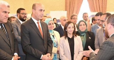 محافظ البحيرة ورئيس جامعة دمنهور يفتتحان الملتقى التوظيفي للطب البيطري