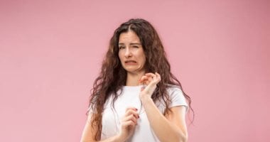  تغير الحالة المزاجية للمرأة فى الصيف - صورة تعبيرية