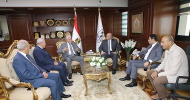 محافظ بنى سويف يستقبل مستشار الرئيس للتنمية المحلية لتفقد عدد من المشروعات