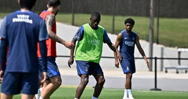 نيوز برو : 
                                            سان جيرمان يبدأ تحضيراته لمواجهة ريال مدريد فى قمة مونديال الأندية.. صور
                                        