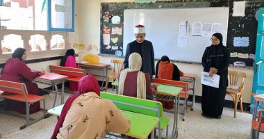 رئيس منطقة الإسماعيلية الأزهرية يتابع امتحانات الثانوية الأزهرية