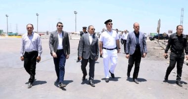محافظ الشرقية يتابع إجراءات التأمين بالطريق الإقليمى