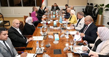 وزير الإسكان يتابع موقف مبادرتى "بيتك في مصر" و"بيت الوطن" للمصريين بالخارج