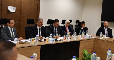 نيوز برو : 
                                            البترول تعقد اجتماعا مع مسئولى البنك الأوروبى لإعادة الإعمار والتنمية (EBRD)
                                        