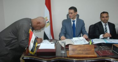 محكمة الأقصر تواصل تلقى طلبات الترشح لانتخابات مجلس الشيوخ.. صور