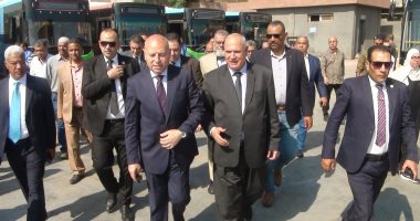 محافظ القاهرة يتفقد أتوبيسات النقل وخطة التحول للعمل بالغاز والكهرباء محافظ القاهرة يتفقد أتوبيسات النقل
