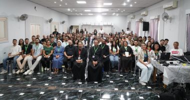 الأنبا باخوم يلتقى المشاركين فى المسيرة الثانية عشر لشباب الكنيسة القبطية الكاثوليكية