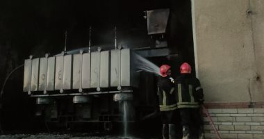 "المحطة ولعت والنور طفى".. آثار حريق محطة المحولات بالعاشر (فيديو)