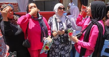 بالزغاريد والأغاني.. فرحة عارمة بين طلاب الثانوية بعد آخر امتحان فرحة انتهاء الامتحانات