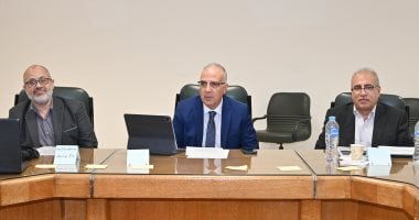 وزير الرى: تنفيذ تجربة لتثبيت خط الشاطئ والحد من النحر بمواد طبيعية صديقة للبيئة الدكتور هانى سويلم وزير الموارد المائية والرى