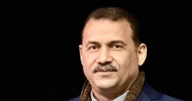 أنات معشوق.. قصيدة لـ محمد دياب غزاوي عن أحزان اللغة العربية