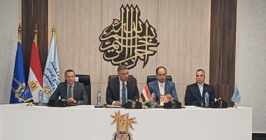 "أسوان بلا إدمان".. مبادرة للقضاء على انتشار المخدرات.. المحافظة ومديرية الأمن تتكاتف مع المواطنين لوقف التعاطى والترويج.. وجامعة أسوان تتعاون مع التضامن لاستقبال حالات العلاج بمركز "عزيمة".. صور محافظ أسوان ومدير صندوق مكافحة وعلاج الإدمان
