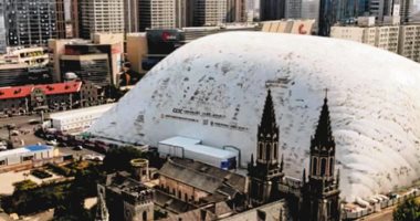 الصين تستخدم أكبر قبة قابلة للنفخ فى العالم لجعل البناء الحضرى أكثر نظافة