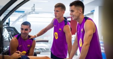 عودة برشلونة للتدريبات الجماعية استعداداً للموسم الجديد.. صور لاعبو برشلونة فى التدريبات