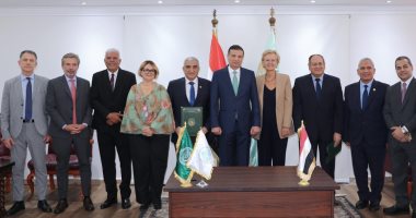 الزراعة وأكساد يوقعان حزمة مشروعات لتعزيز الأمن الغذائي والتنمية الزراعية الزراعة وأكساد يوقعان حزمة مشروعات لتعزيز الأمن الغذائي