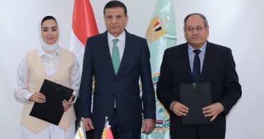 وزير الزراعة يشهد توقيع بروتوكول تعاون بين "البحوث الزراعية وحياه كريمة"
