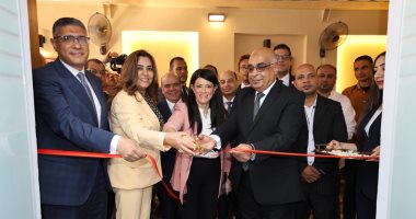 وزراء التخطيط والتنمية المحلية والعدل يفتتحون مكتب توثيق محكمة جنوب الجيزة