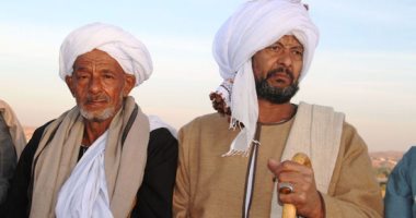 أزياء مصر نسيج وهوية.. الزى الشعبى فى أسوان.. الجلابية رمز العراقة وزينة الرجال أزياء مصر نسيج وهوية