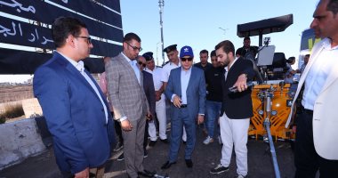 محافظ كفر الشيخ يتفقد أعمال تخطيط وتنفيذ إشارات وعلامات الطرق