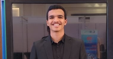 كريم الأول بالدبلومات الفنية بمجموع 99.86%: هدفى الالتحاق بكلية علوم الحاسب - اليوم السابع