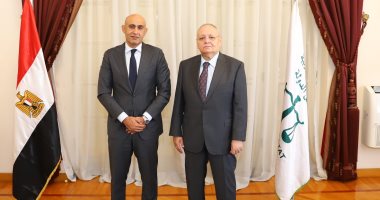 رئيس مجلس الدولة يستقبل وزير التربية والتعليم لتهنئته