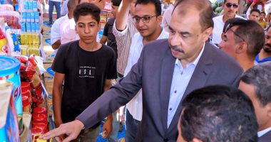 محافظ سوهاج يفتتح سوق اليوم الواحد بمدينة جهينة ويوجه بتخفيض الأسعار