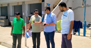 لجنة من الرياضة تتفقد حمامات السباحة فى القليوبية وتغلق أحدها.. صور