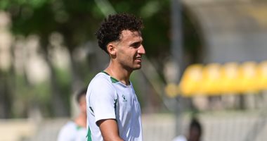 محمود عجيب لاعب الاتحاد السكندرى