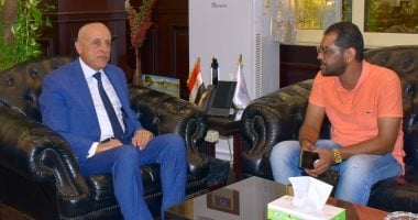 محافظ الأقصر عبد المطلب عمارة فى حوار مع"اليوم السابع" بعد عام من توليه المنصب: أنا محافظ للقرية والنجع قبل المدينة السياحية.. نسعى لدخول القرنة والبياضية ضمن حياة كريمة.. وتطوير شامل لكورنيش النيل.. صور لقاء محافظ الأقصر مع محرر اليوم السابع