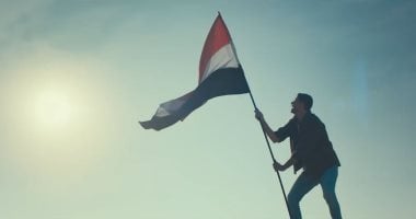 جيل وراء جيل يعبر عن حب الوطن على طريقته.. المتحدة تطرح أغنية "بلادى" بنغمات شبابية وأصوات جديدة.. دمج بين الراب والغناء الطربى واستعراض لأصالة وطن وحضارة شعب لا تنضب.. ورموز الفن والعلم والثقافة يزينون الكليب أغنية بلادى