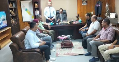 وكيل صحة سوهاج يبحث تدعيم جهود مواجهة الأوبئة مع فريق الطب الوقائى بالوزارة