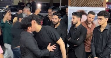 سعد الصغير وسامح يسرى وأيمن عزب فى عزاء محمد عواد عزاء محمد عواد