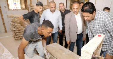 محافظ الشرقية خلال الجولة