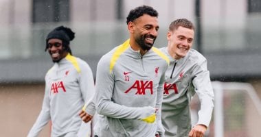 ليفربول يواصل استعداداته للموسم الجديد بمشاركة الصفقات الجديدة.. صور محمد صلاح فى التدريبات