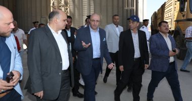 محافظ بنى سويف يتفقد صوامع سدس ويؤكد: توريد 282 ألف طن قمح بنسبة 144%