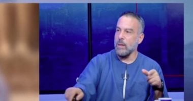 محمد خميس: دخلت طب الأسنان بسبب المجموع.. وكنت أتمنى دراسة الأدب العربى الفنان محمد خميس