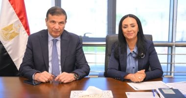 وزيرا التضامن والرزاعة يبحثان إقامة معرض دائم لـ"ديارنا" لدعم وتمكين المرأة الريفية وزيرا التضامن الاجتماعي والزراعة واستصلاح الأراضي