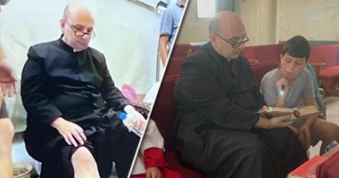 دموع غزة.. حكاية صورتين لراعى كنيسة ترويها جراح قصف الاحتلال الإسرائيلى