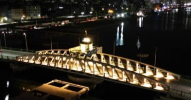 كوبرى دمياط المعدنى يتحول لأيقونة على النيل بجهود ذاتية للوحدة المحلية.. صور