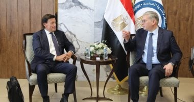 نيوز برو : 
                                            وزير البترول يشيد جهود 