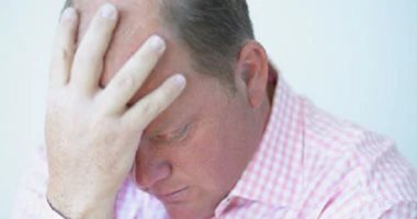 لا يجوز إعطاء المريض النفسى علاج دون موافقته.. اعرف التفاصيل مريض نفسي