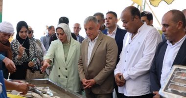 محافظ الإسماعيلية يفتتح الأسبوع الرابع من مبادرة "أسماك البلد لأهل البلد" المحافظ يتفقد