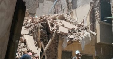 البحث عن مفقودين أسفل عقار شبرا المنهار.. صور عقار شبرا المنهار